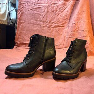Naturalizer Heeled Boots